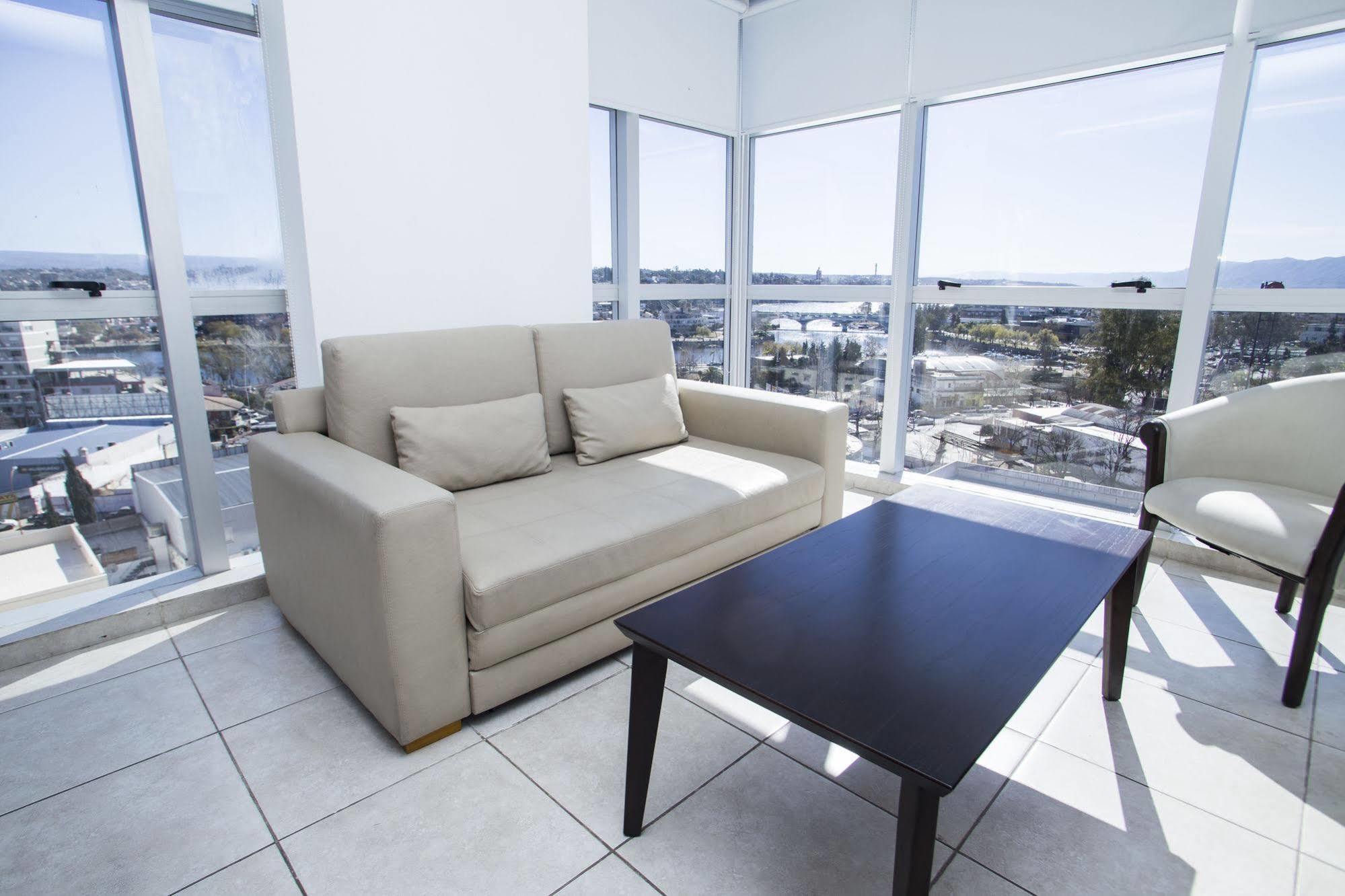 Amérian Carlos Paz&Suites Villa Carlos Paz Extérieur photo